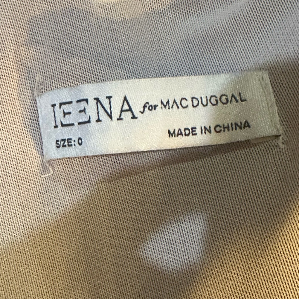 NWT SIZE 0 Chic One-Shoulder Burgundy Gown