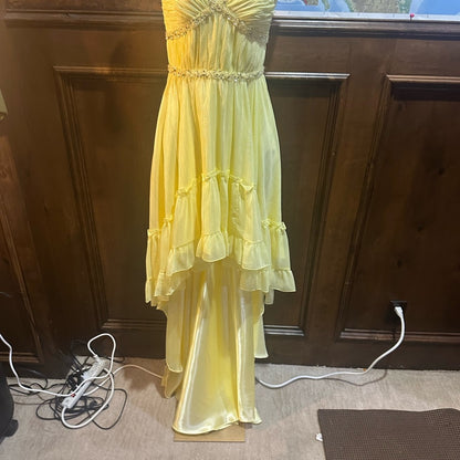 NWT SIZE 4 Mac Duggal Strapless Sunshine Yellow Gown
