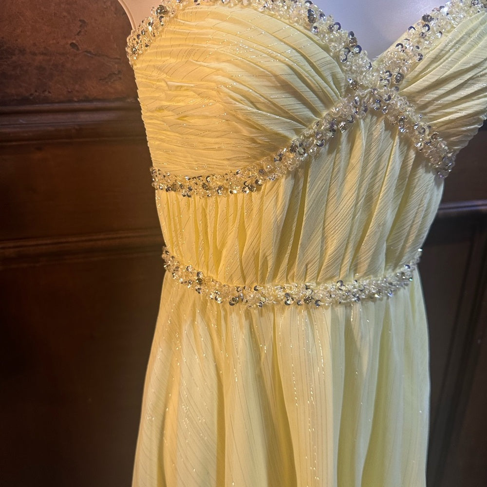 NWT SIZE 4 Mac Duggal Strapless Sunshine Yellow Gown