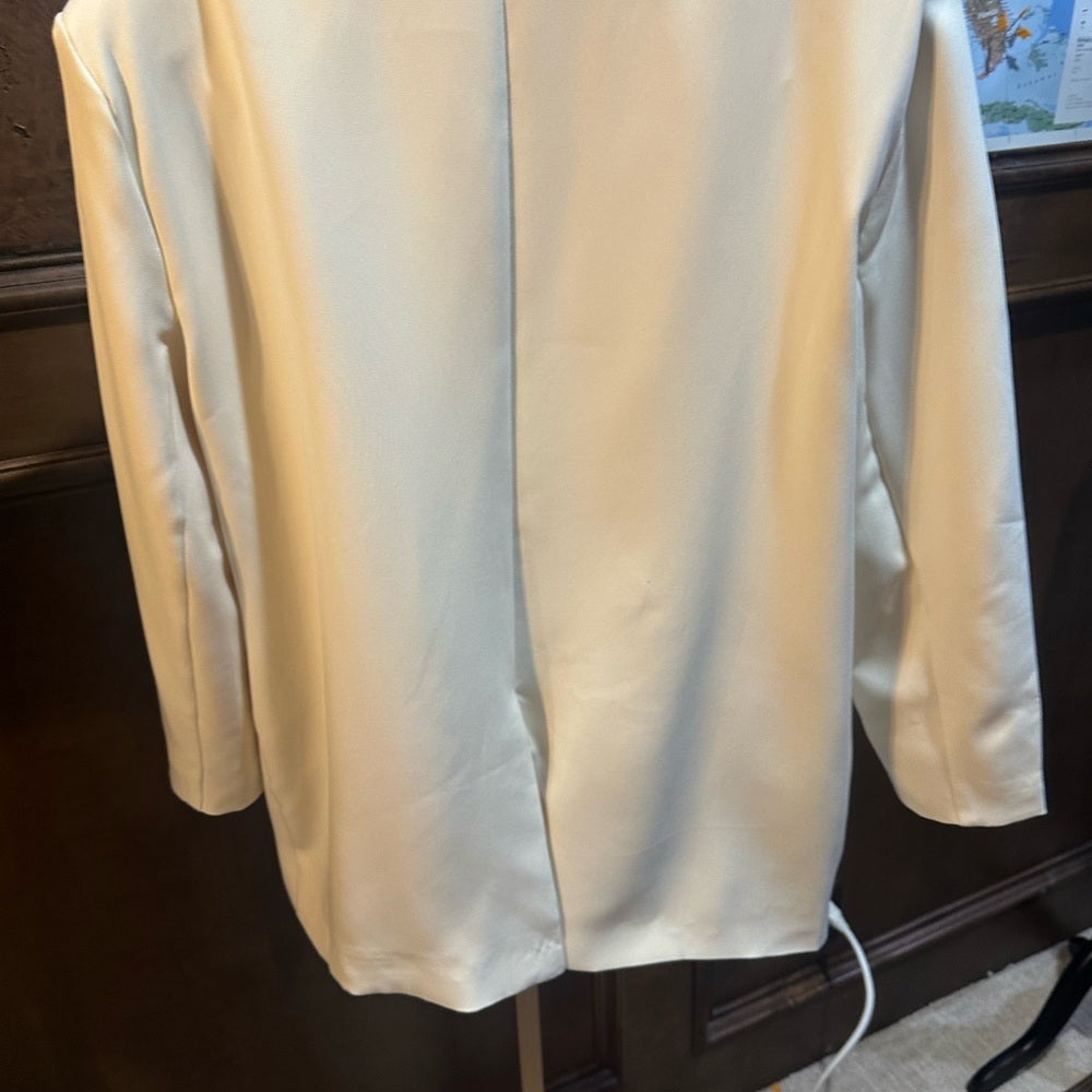 NWT SIZE L Steve Madden Cream Blazer with Gold Accents