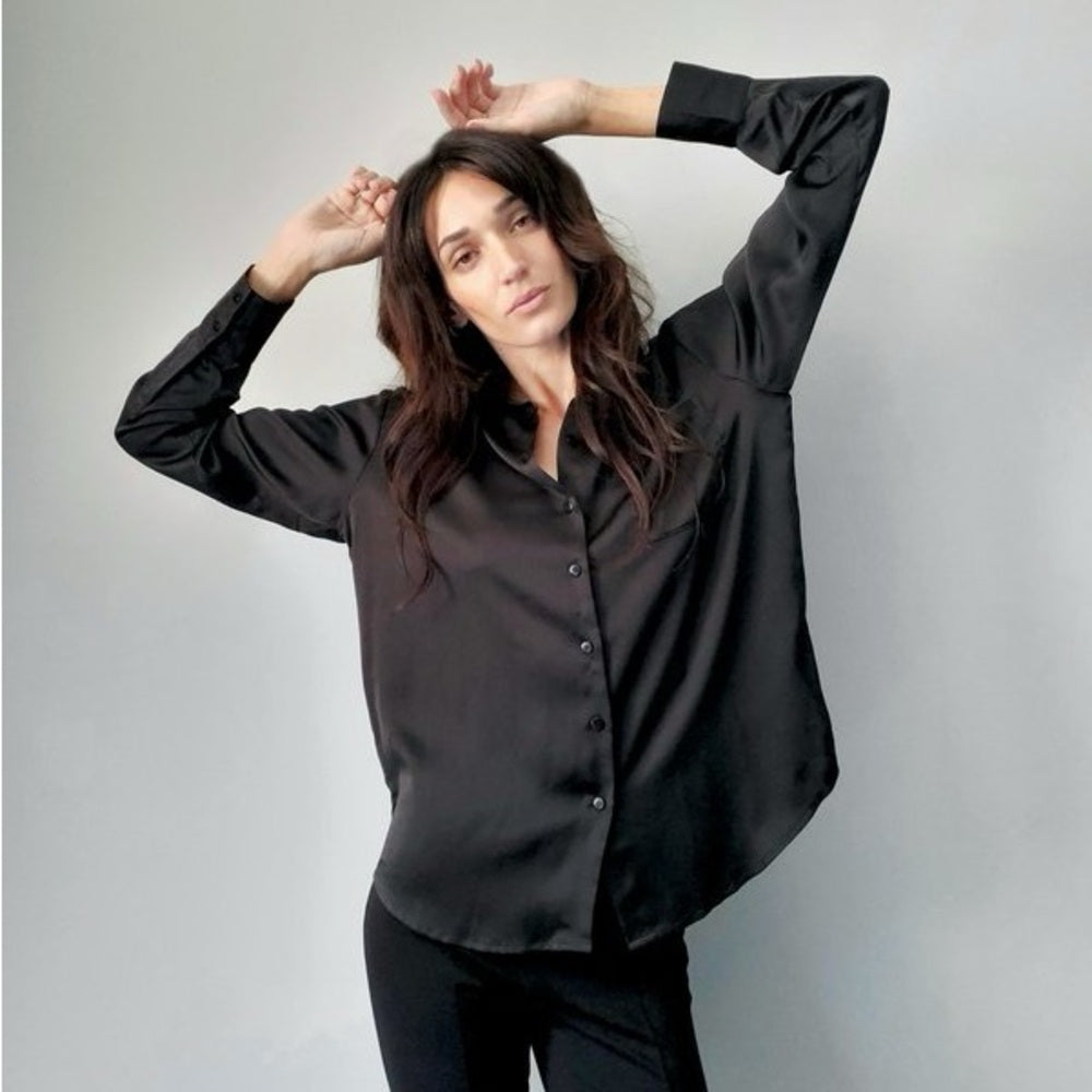 NWT SIZE XS LBLC the label Black Button Down Shirt
