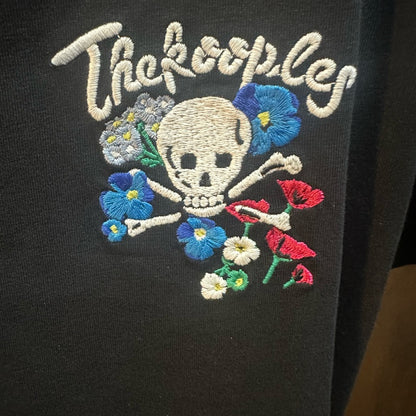 NWT SIZE M Disney Men's Black Tee with Mickey Mouse Design