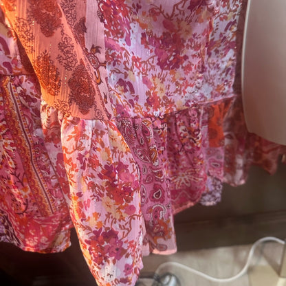NWT SIZE S/M will fit up to an XL Umgee Pink Floral Kimono
