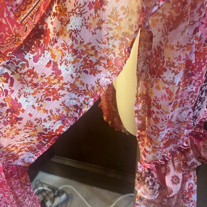 NWT SIZE S/M will fit up to an XL Umgee Pink Floral Kimono