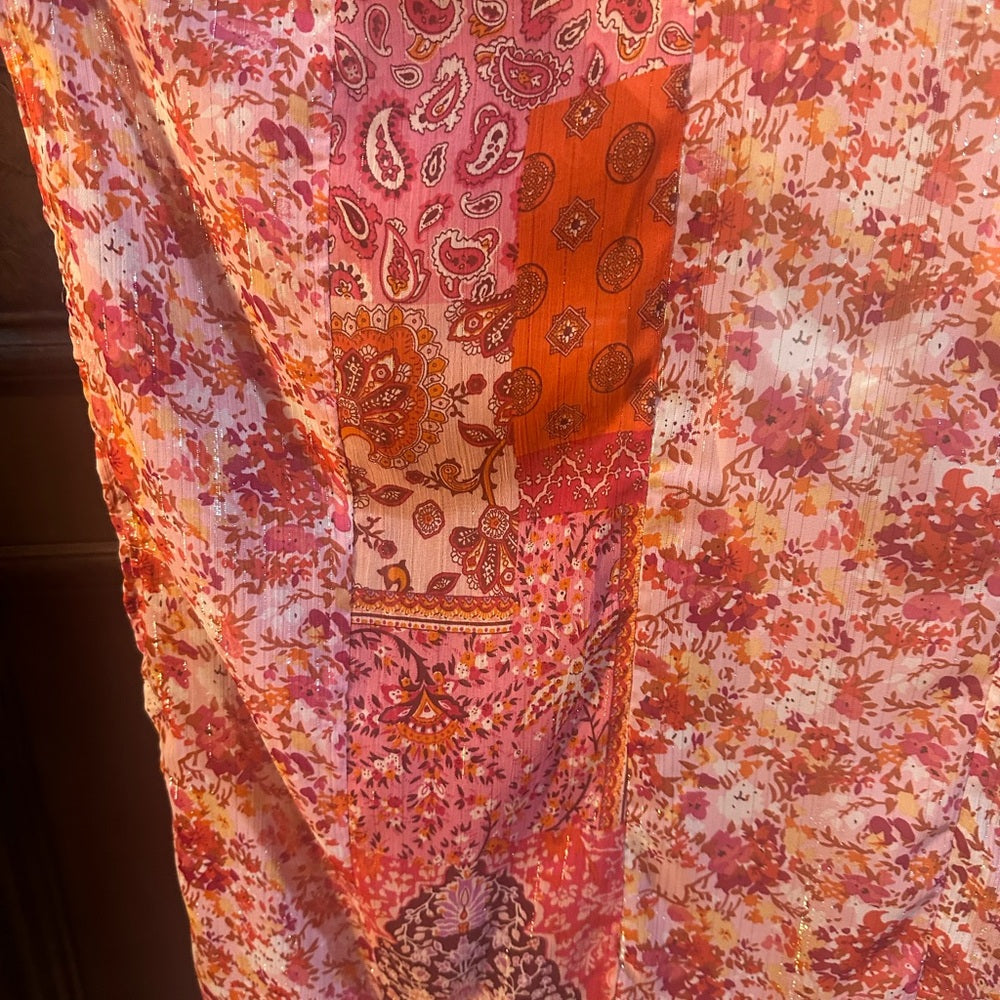NWT SIZE S/M will fit up to an XL Umgee Pink Floral Kimono