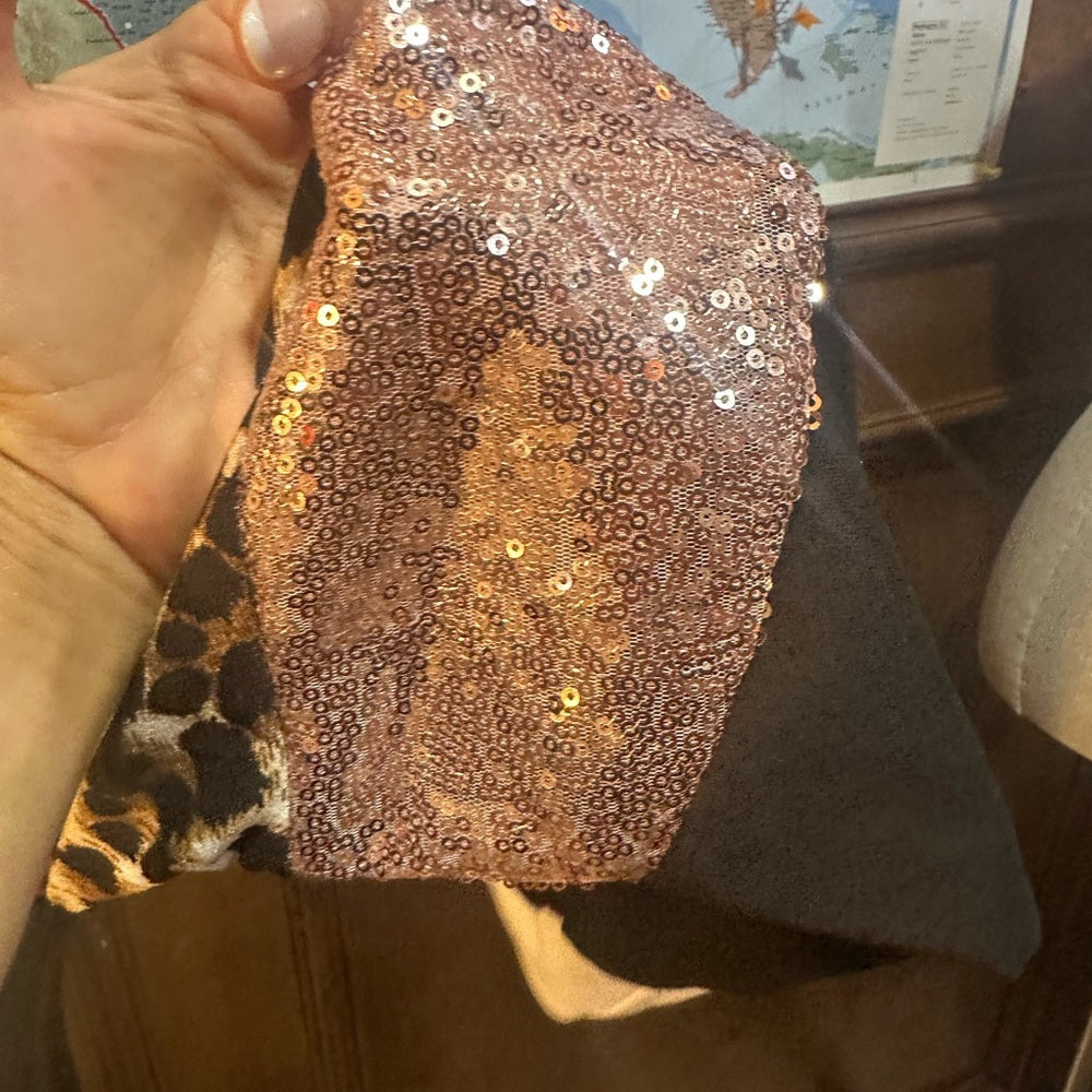 NWOT SIZE L BiBi Gray Leopard and Sequin Sweatshirt