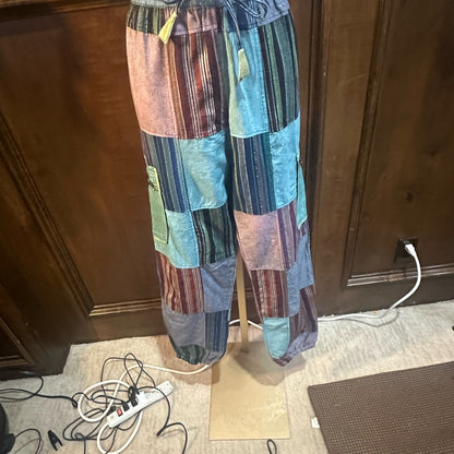 NWT SIZE S/M will fit a L Colorful Patchwork Women's Cropped Pants