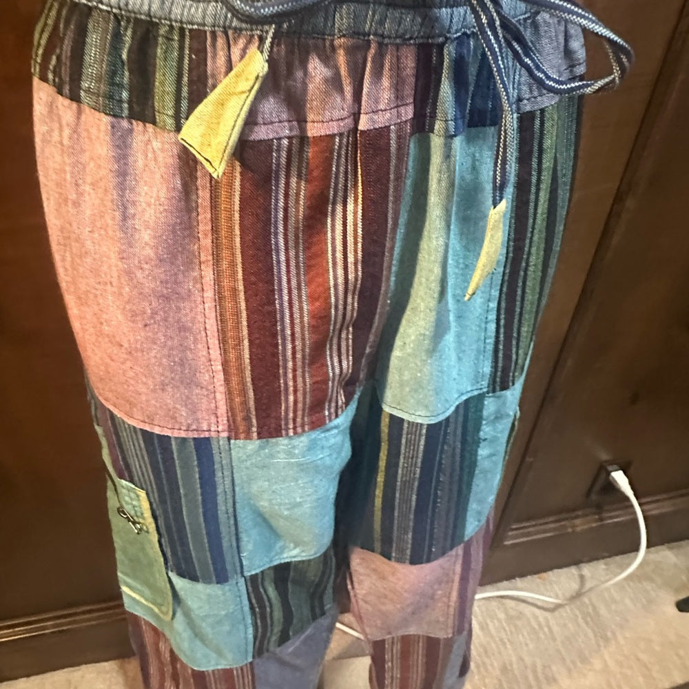 NWT SIZE S/M will fit a L Colorful Patchwork Women's Cropped Pants