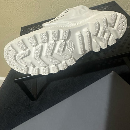 401.402.403.404 NEW SIZE 6/7 Palladium women’s Off-White Lace-Up Boots