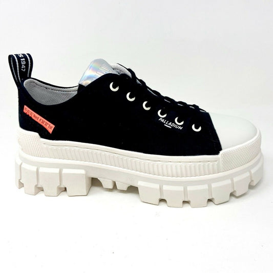 405.406.429. NEW SIZE 7/8.5 Palladium Black and White Women's Sneakers