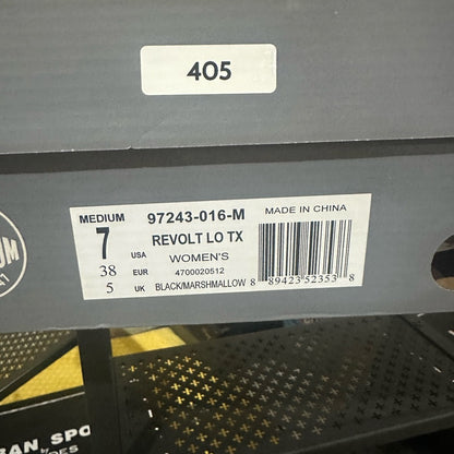 405.406.429. NEW SIZE 7/8.5 Palladium Black and White Women's Sneakers