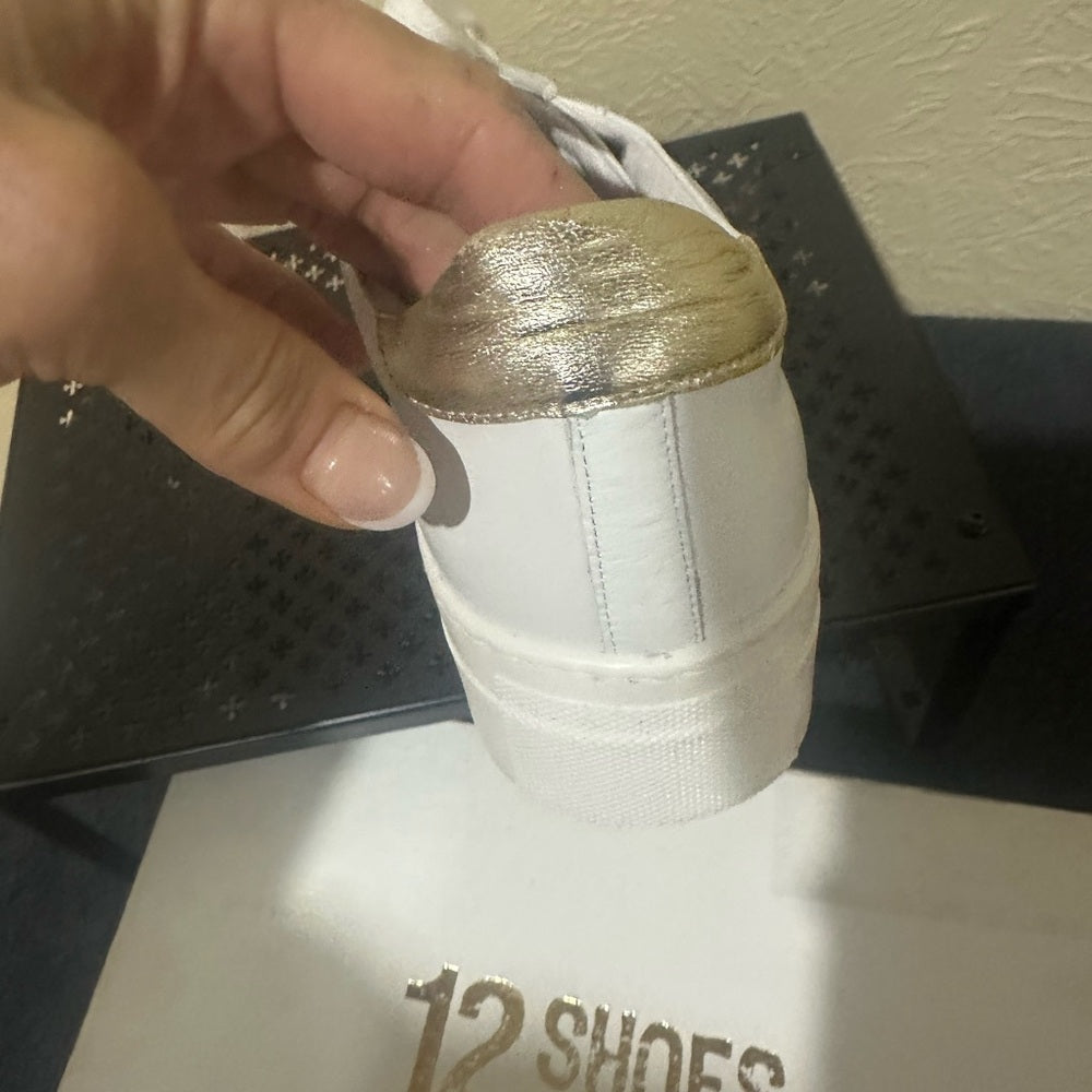 400. NEW SIZE 40/9-9.5 Elegant White Women's Sneakers with Stud Accents