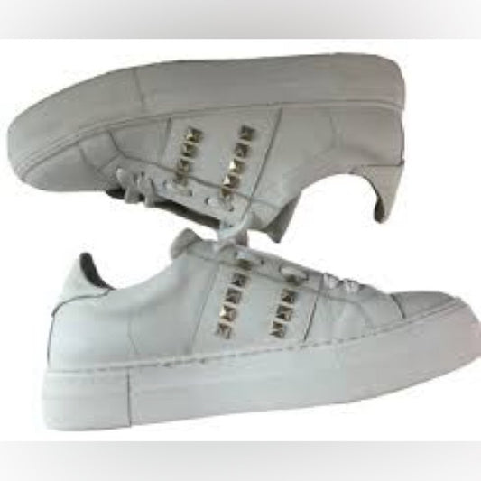 400. NEW SIZE 40/9-9.5 Elegant White Women's Sneakers with Stud Accents