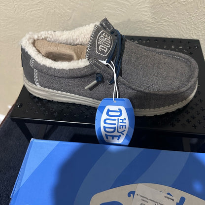 424. NEW SIZE 7 Hey Dude Men's Gray and Tan Loafers