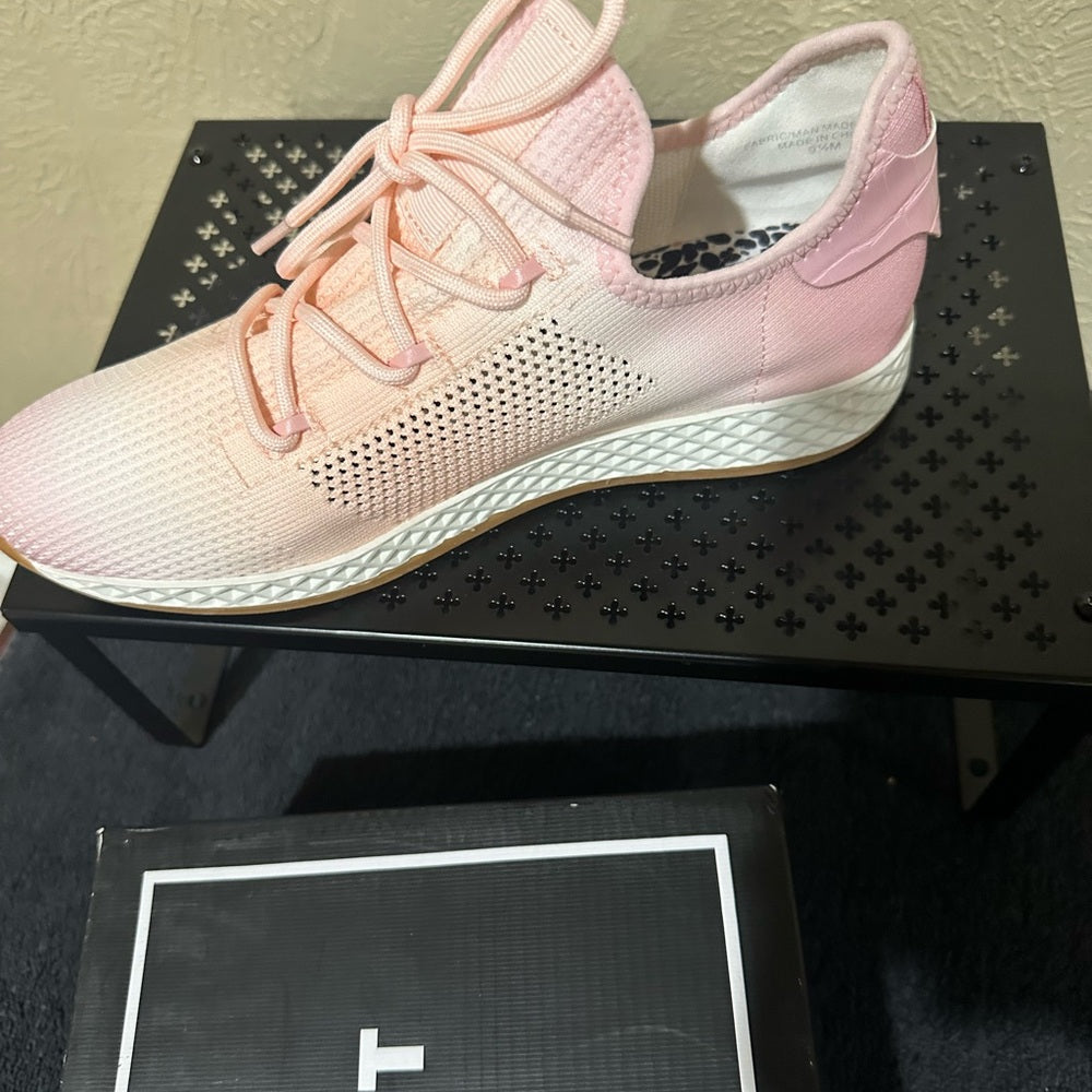 425. NEW SIZE 9.5 J/SLIDES Light Pink Women's Sneakers