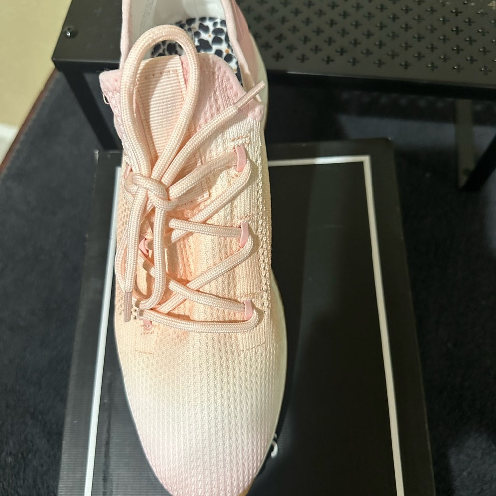 425. NEW SIZE 9.5 J/SLIDES Light Pink Women's Sneakers