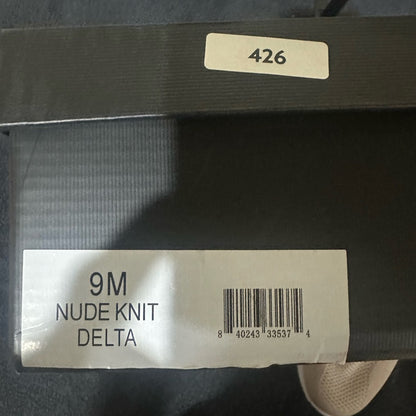 426. NEW SIZE 9 J/SLIDES Light Tan Knit Slip-On Sneakers