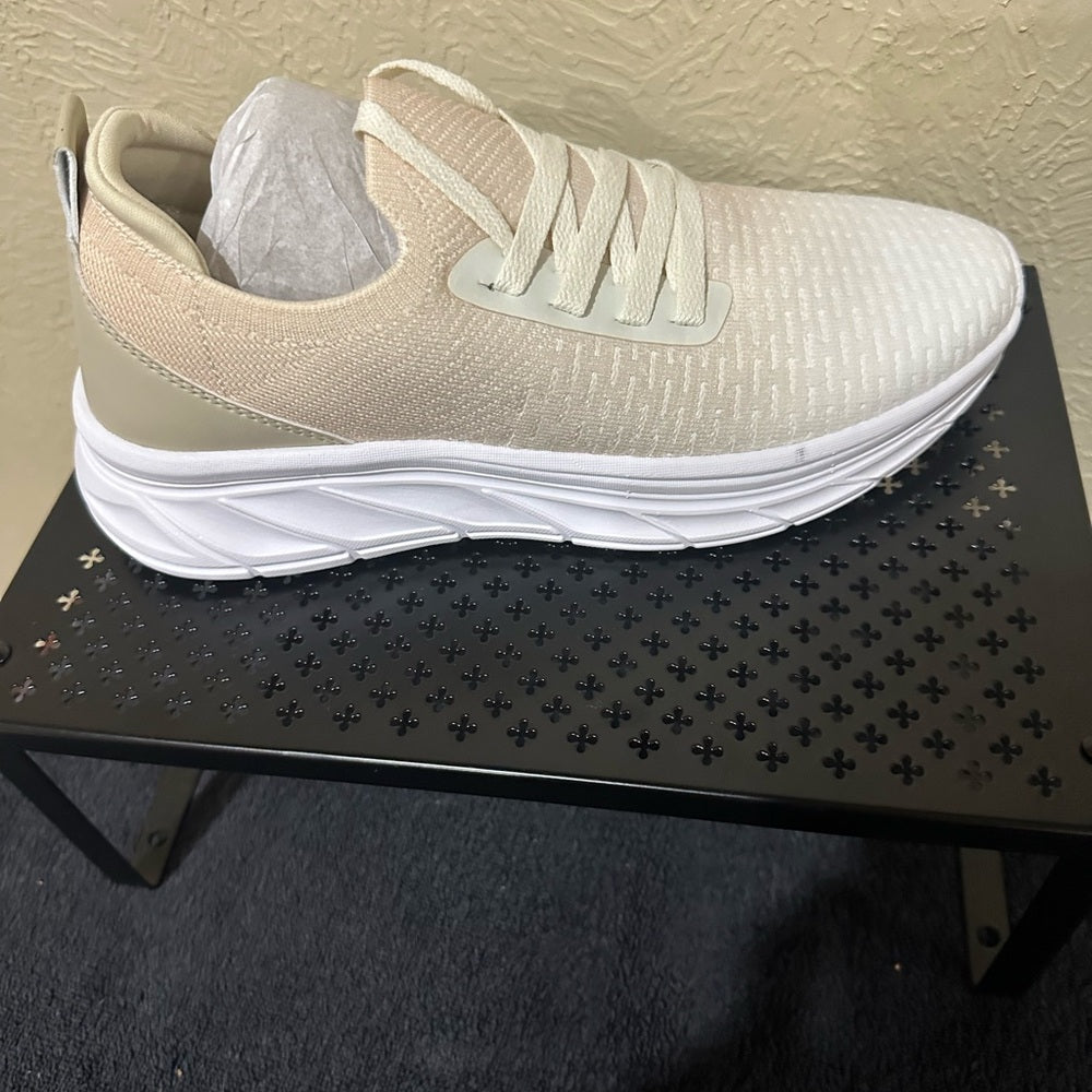 427. NEW SIZE 10 J/SLIDES Cream Knit Sneakers