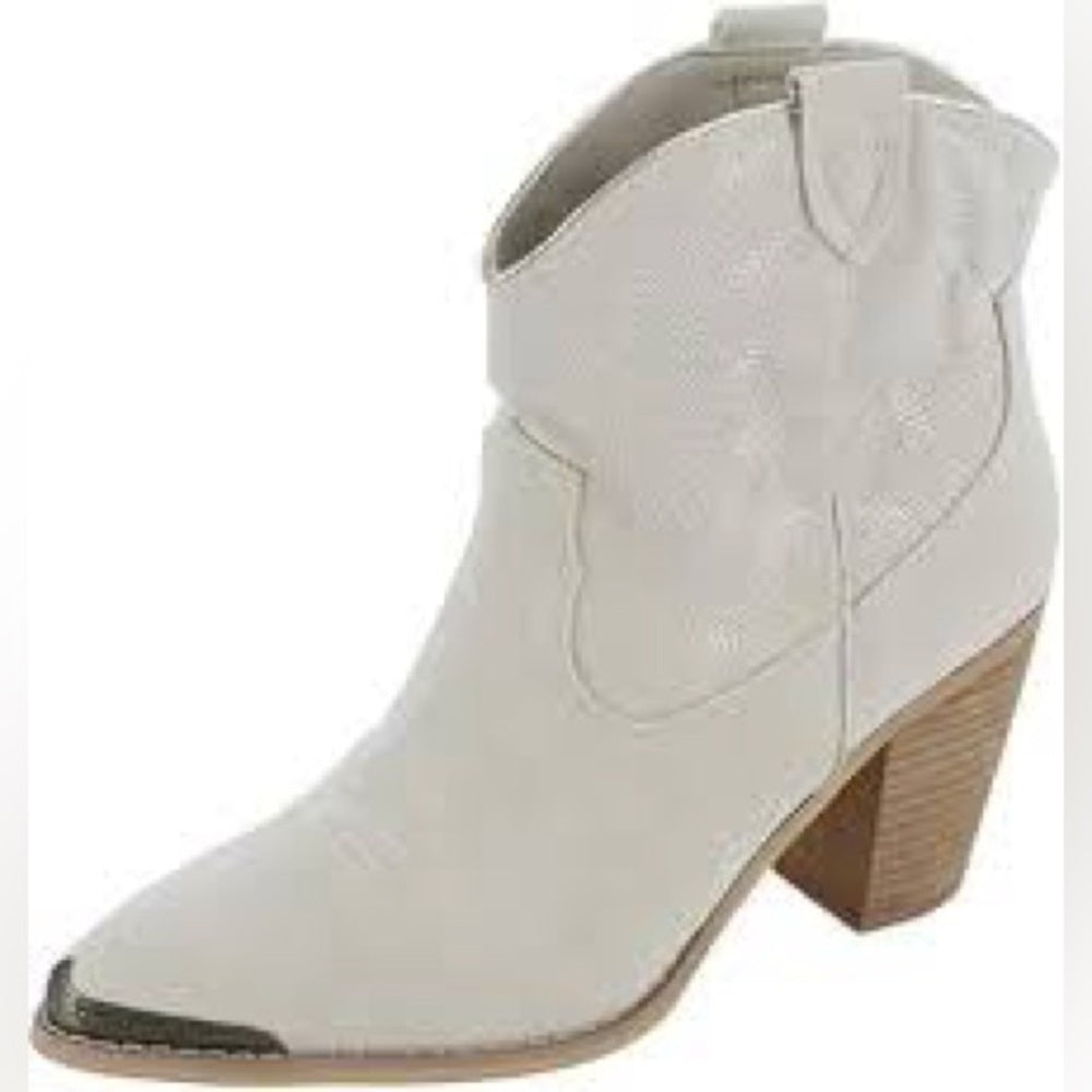 432. NEW SIZE 11 Very Volatile Light Cream Ankle Boots