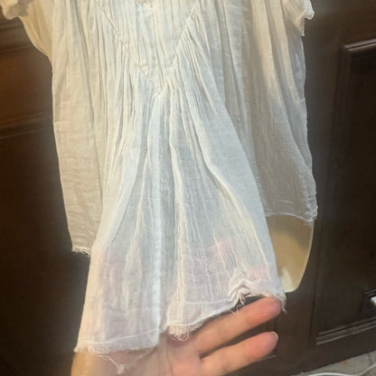 SIZE S/M OVERSIZED Free People Ivory Pleated Crop Top