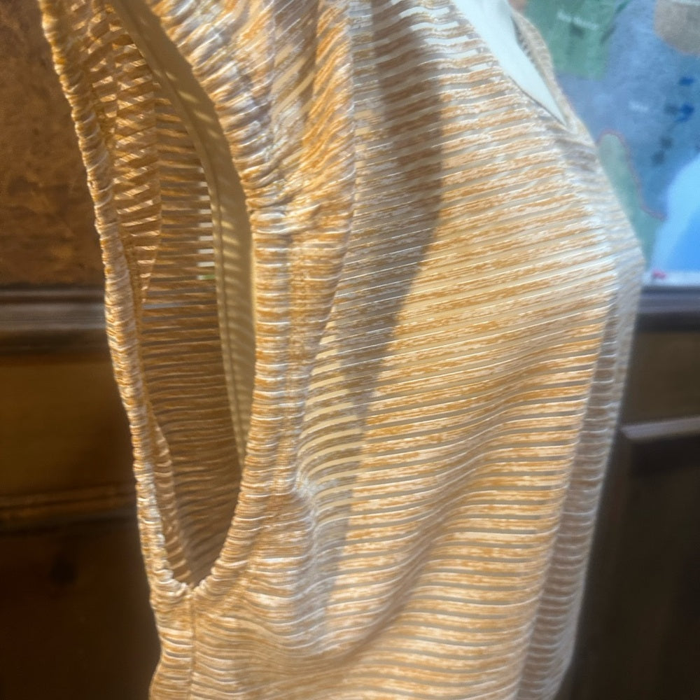 NWOT SIZE M FP Movement by Free People Dual-Tone Crop Top