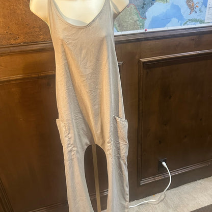 SIZE L Elegant Cream Jumpsuit