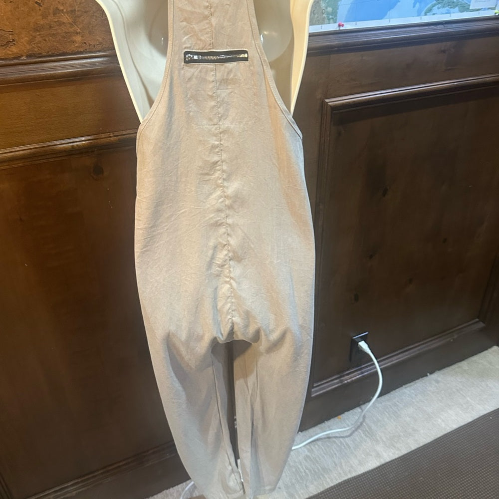 SIZE L Elegant Cream Jumpsuit