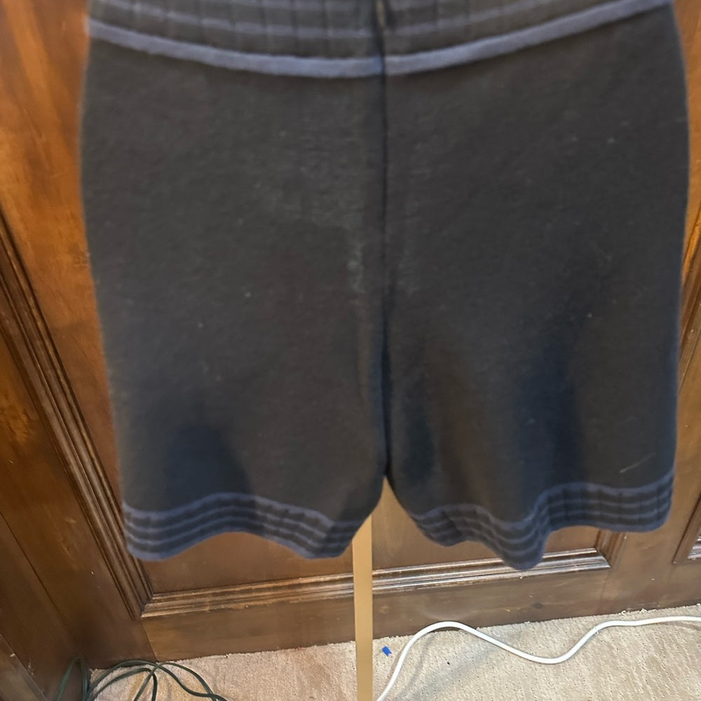 NWT SIZE M Sundays Navy Blue Women's Bermudas
