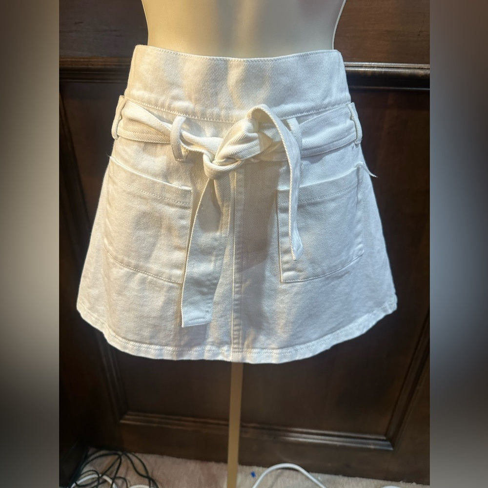 NWOT SIZE S POL White Mini Skirt with Tie Waist