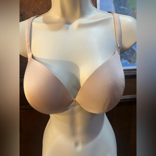 NWT SIZE 36D SKIMS Nude Bra