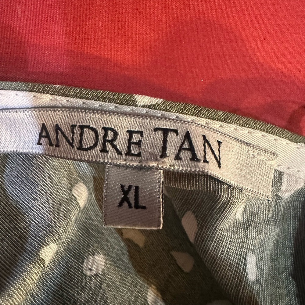 NWOT SIZE XL Chic Green Midi Dress with White Accents