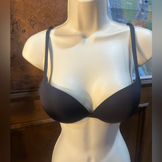 NWT SIZE 32C SKIMS Elegant Black Bra