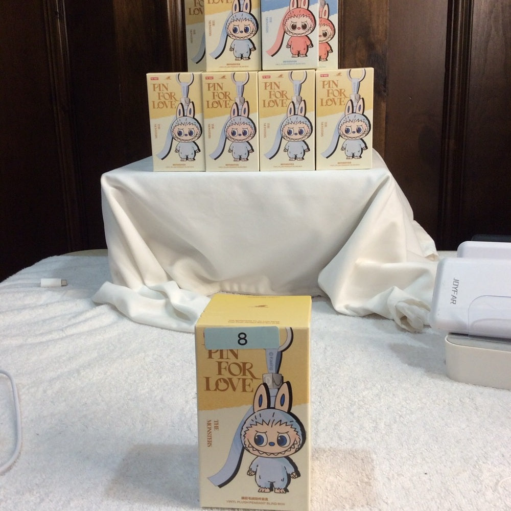 8.7.. NEW IPop Mart The Monsters Blue Keychain Plush toy