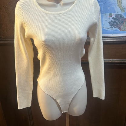 NWT SIZE M LBLC the Label White Long Sleeve Bodysuit