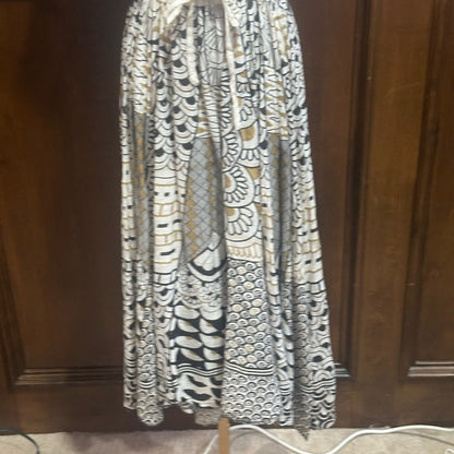NWT SIZE OS Elegant Black and Cream Patterned Midi Skirt