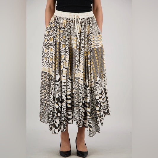 NWT SIZE OS Elegant Black and Cream Patterned Midi Skirt