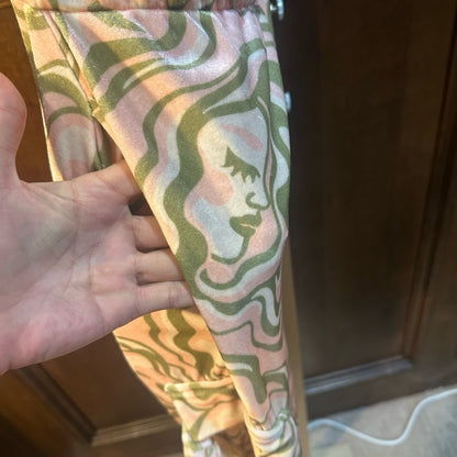 NWOT SIZE M Stylish Women's Swirl Pattern Pants