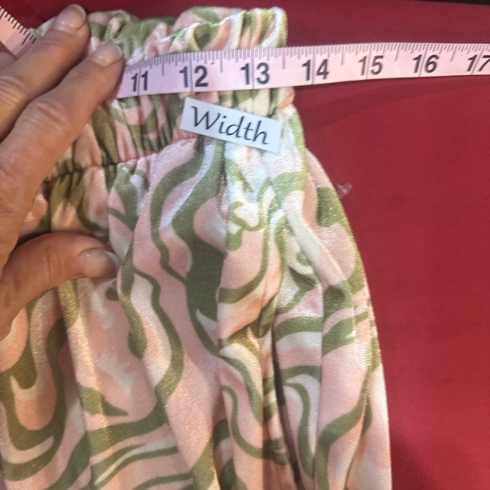 NWOT SIZE M Stylish Women's Swirl Pattern Pants