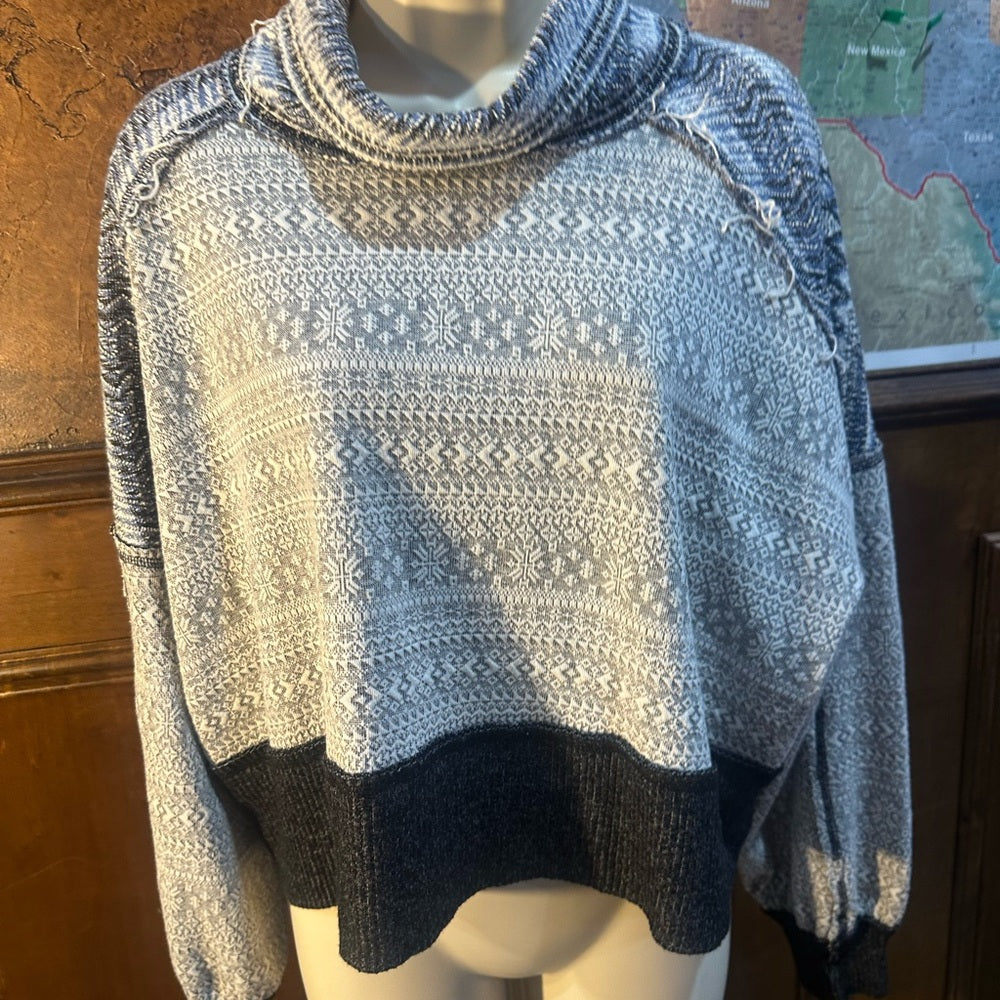 SIZE S WILL FIT UP TO AN XL We The Free Black and White Patterned Sweater