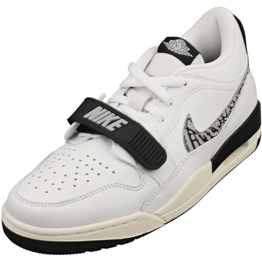 351. NEW SIZE 13 Nike White and Black Sneakers