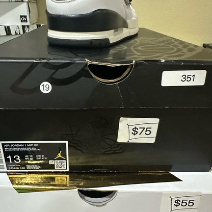 351. NEW SIZE 13 Nike White and Black Sneakers