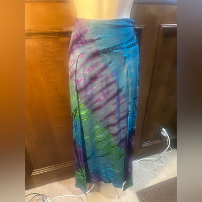 NWOT SIZE OS Advance Apparels Multicolor Maxi Skirt