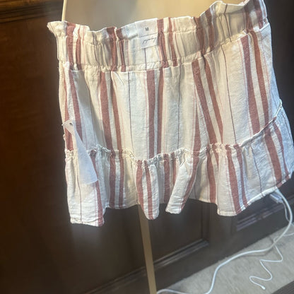 NWT SIZE M Vanilla Star High Waist Red and White Striped Shorts